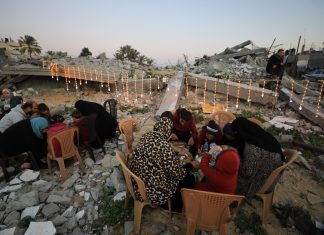 Gazze: Saldırı altında bile Ramazan çoşkusunu çaldırmayan yaşam