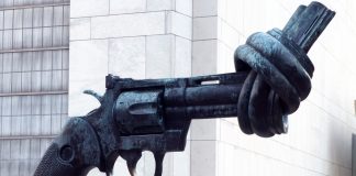 BM: En fazla ihtiyaç duyduğumuz ama en fazla zarar verdiğimiz örgüt