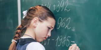 Çocuğunuz okula gitmek istemiyorsa ne yapabilirsiniz?