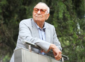 Bir dilde, bir bakışta, bir sözde Yaşar Kemal