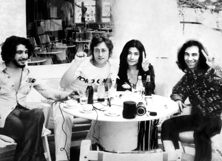 Erkin Koray’ın ‘barış’ diye diye “güller bitti dilinde”