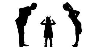 Çocuklara nasıl davranmalı? Etik ve tahakküm kurmayan bir yöntem mümkün mü?