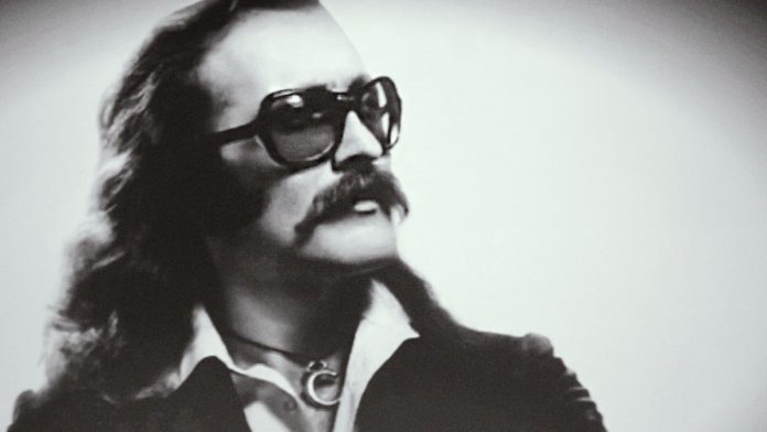 5042024 Cem Karaca – Gerçek bir halk sanatçısı