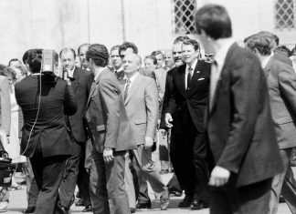 Reagan’cı Soğuk Savaş politikası Çin’e karşı işe yarar mı?