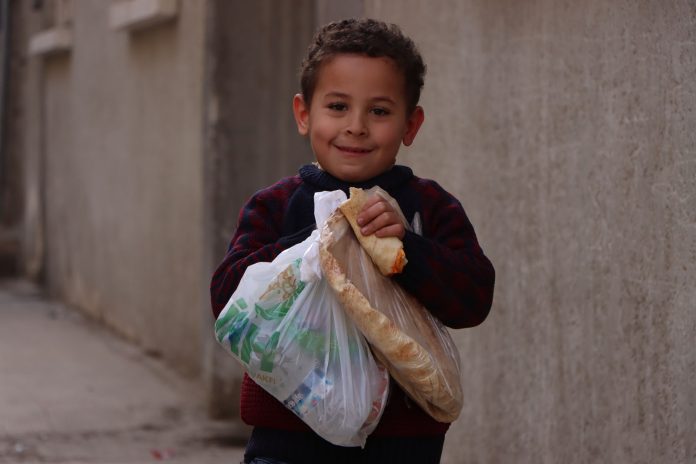 İHH'den Suriye'ye en az 60 tır yardım malzemesi gönderildi suriye