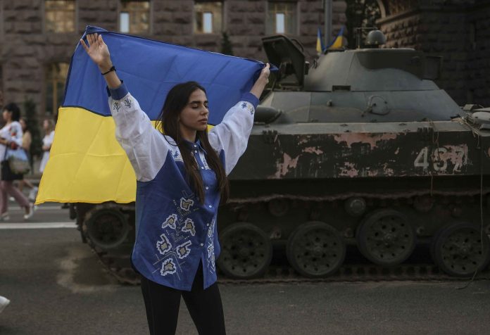 31990327 ukrayna trump