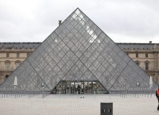 louvre