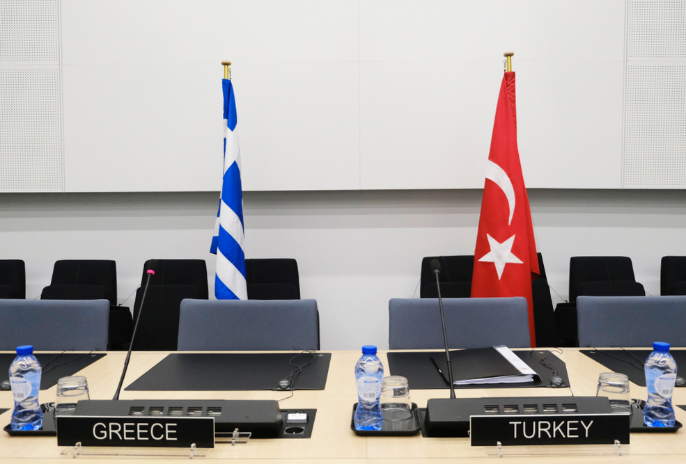NATO Türkiye-Yunanistan çatışmasında felç mi oldu?