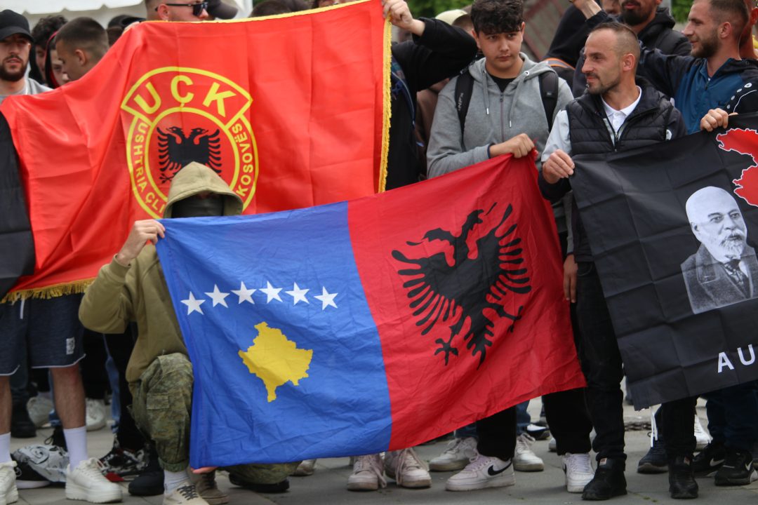 Kosova’daki gerginliğin analizi: Negatif barış ve ötesi