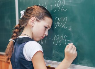 Çocuğunuz okula gitmek istemiyorsa ne yapabilirsiniz?