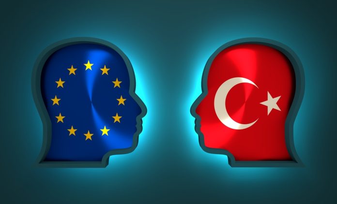 Yavaş ölüme terk edilen Türkiye-AB ilişkilerine hayat öpücüğü mü geldi?