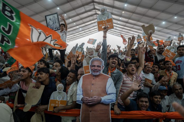 Modi’nin zaferi kimlerin kabusu?