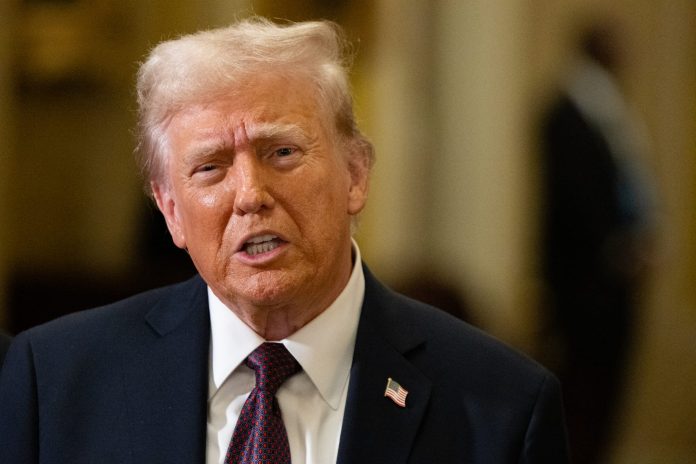e5b31425-9832-4116-848d-974be66bc886 Trump