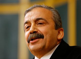 Sırrı Süreyya Önder