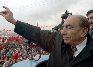 Alparslan türkeş