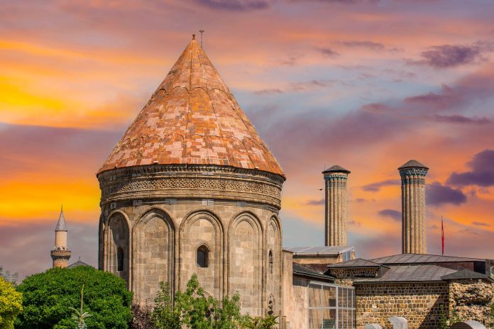 AdobeStock_728251023 (1) erzurum